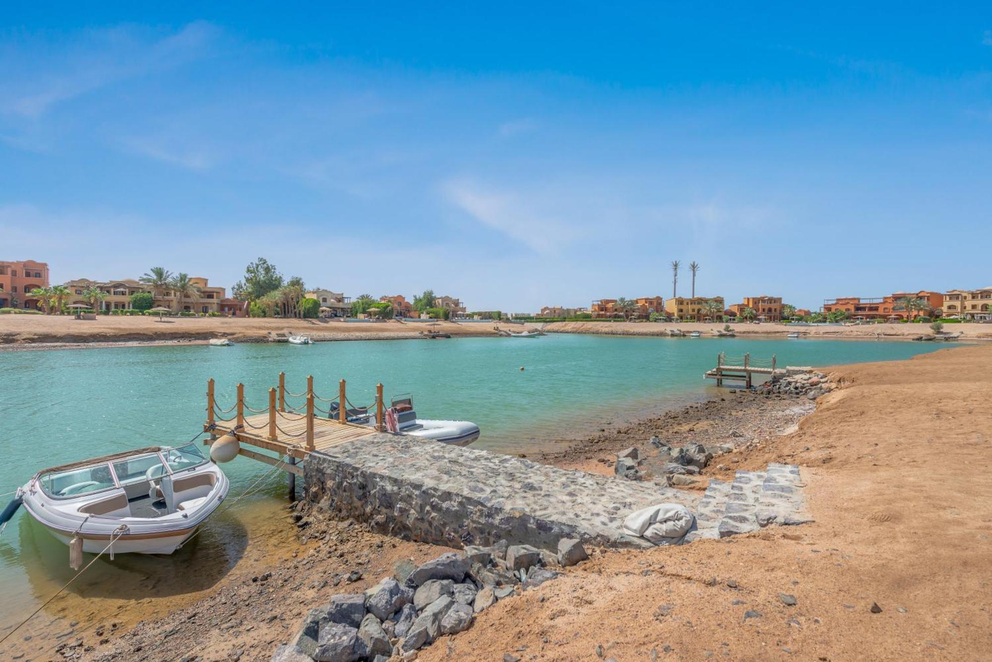 Stunning Luxurious 5 Bedroom At West Golf El Gouna *